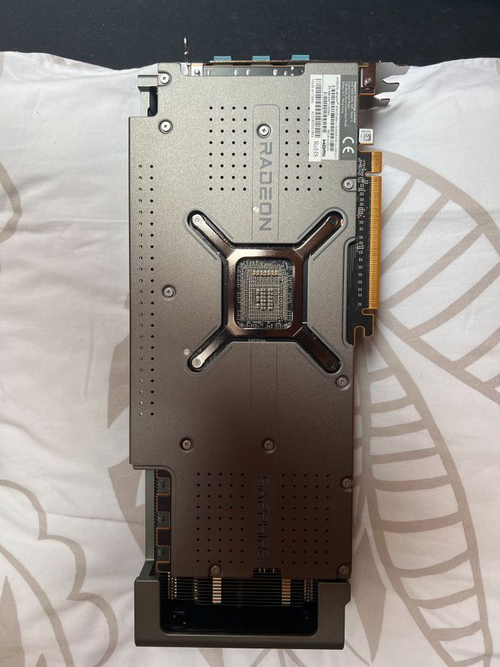 Sapphire Radeon RX 7900 XTX Nitro+ Vapor-X 24GB in Ense