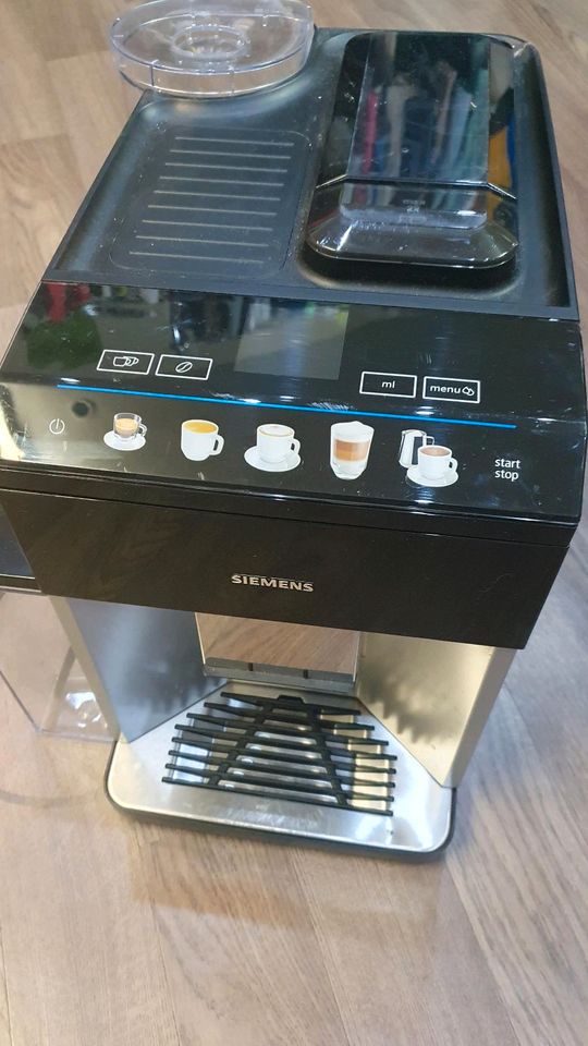 Siemens EQ 500 Kaffeemaschine Vollautomat Mahlwerk defekt in Saalfeld (Saale)