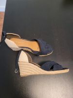 Pumps, Highheels, Tamaris, blau, Keilabsatz, Größe 40 Nordrhein-Westfalen - Geilenkirchen Vorschau