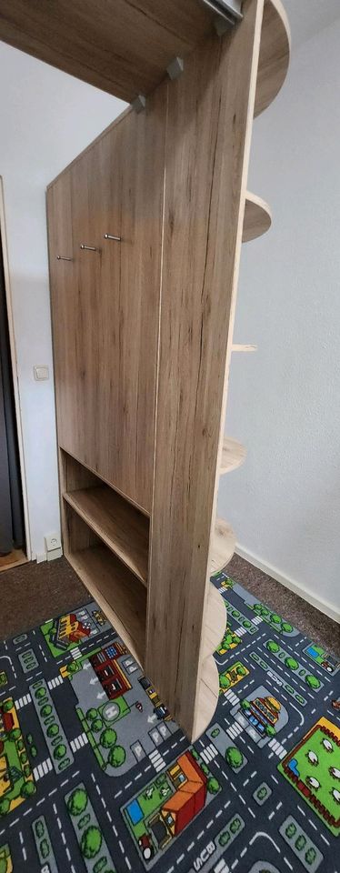 Ich Verkaufe ein Begehbaren kleiderschrank für kinder in Eisenach