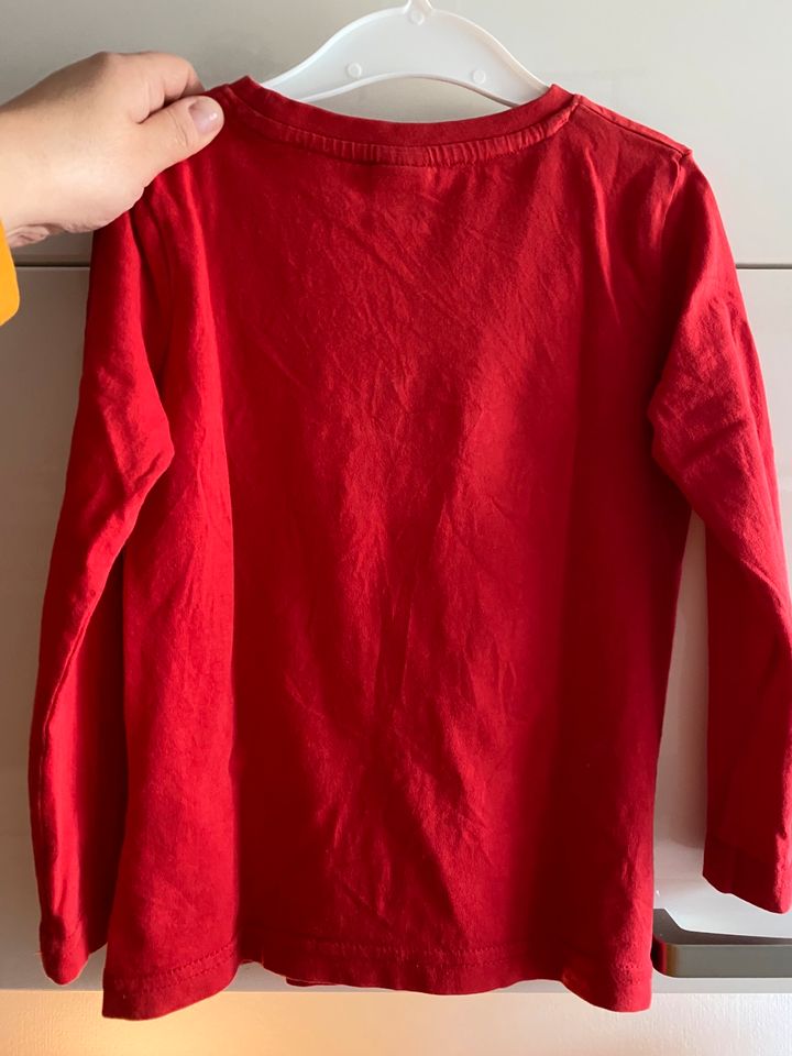 Longsleave Langarm Shirt Jungen Gr. 104, Totenkopf, Versand 1,60€ in Neuenrade