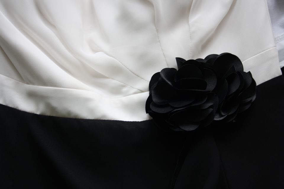 Kleid festlich schwarz creme, mit Bolero, Vera Mont, Gr. 36 in Wildeck