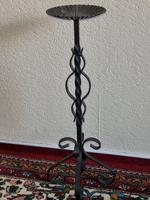 Kerzenständer, Gusseisen, sehr schwer, schwarz, Höhe ca. 58 cm Niedersachsen - Lüneburg Vorschau