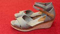 Damen Wedges Thommy Hilfiger Größe 40 Bayern - Sonnefeld Vorschau