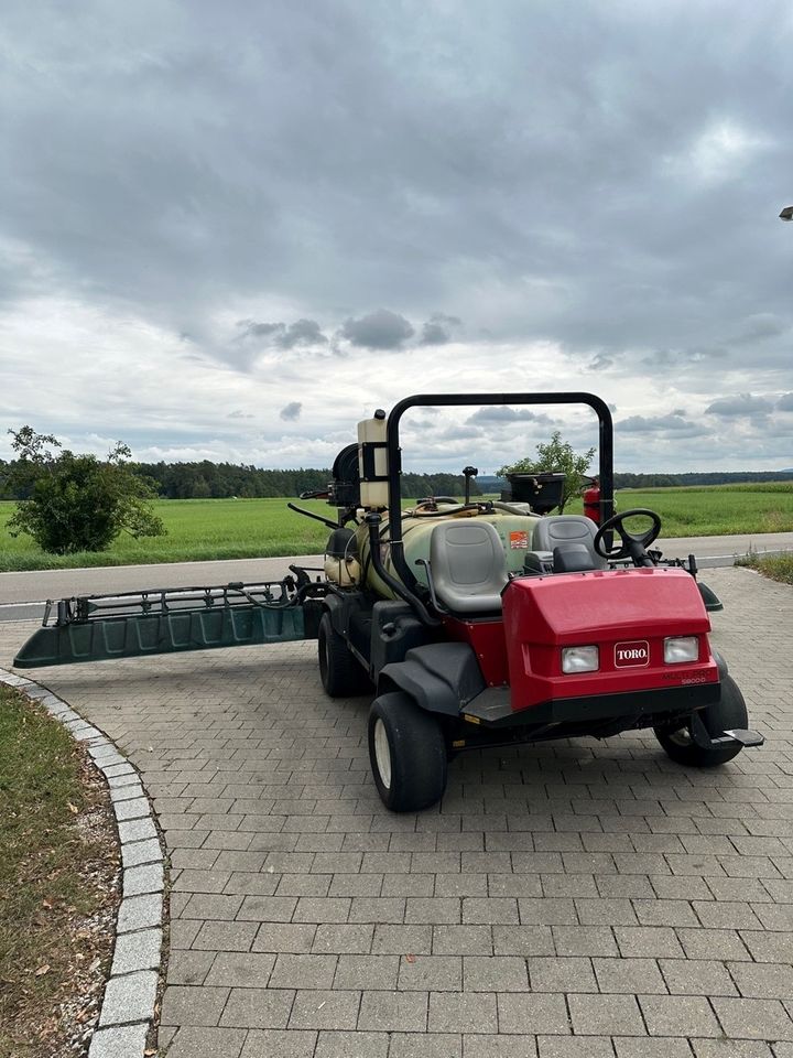 Toro MultiPro 5800 Sprayer Sprühfahrzeug Pflanzenschutzspritze in Weidenbach