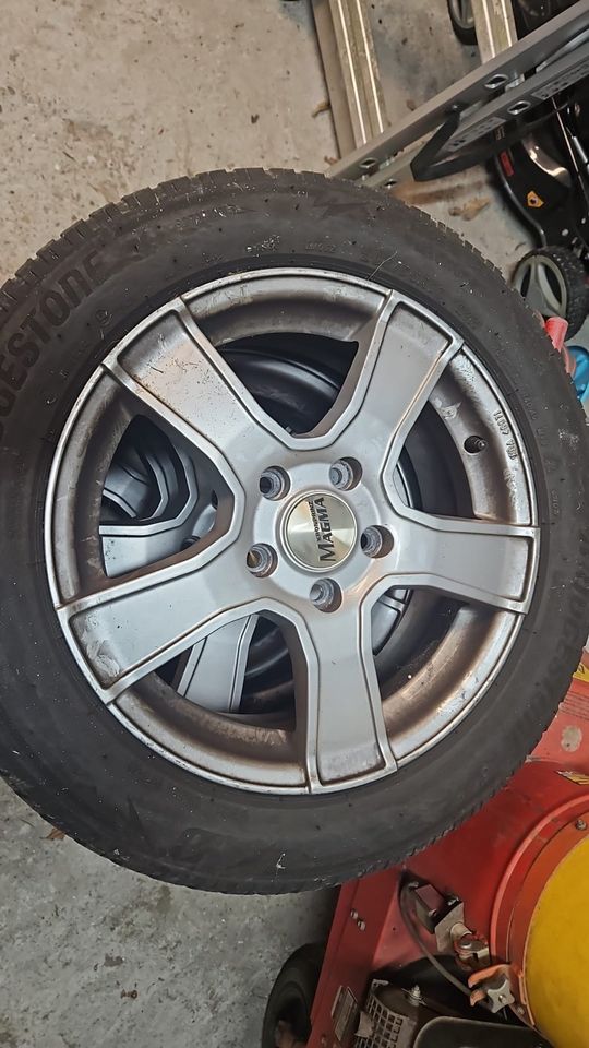 Bridgestone Winterreifen 205/55 R16 + Magma Tezzo Felfen in Wuppertal