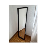 Neuer Spiegel mit schwarzen Holzrahmen Baden-Württemberg - Freiburg im Breisgau Vorschau