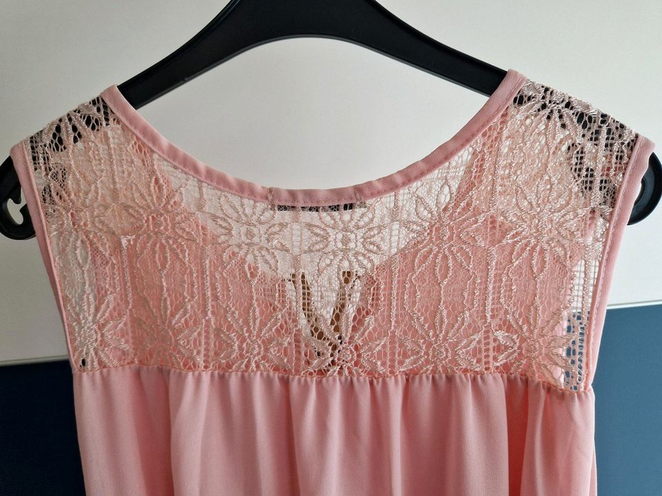 Mesh Kleid rosa mit Spitze in Neubrunn