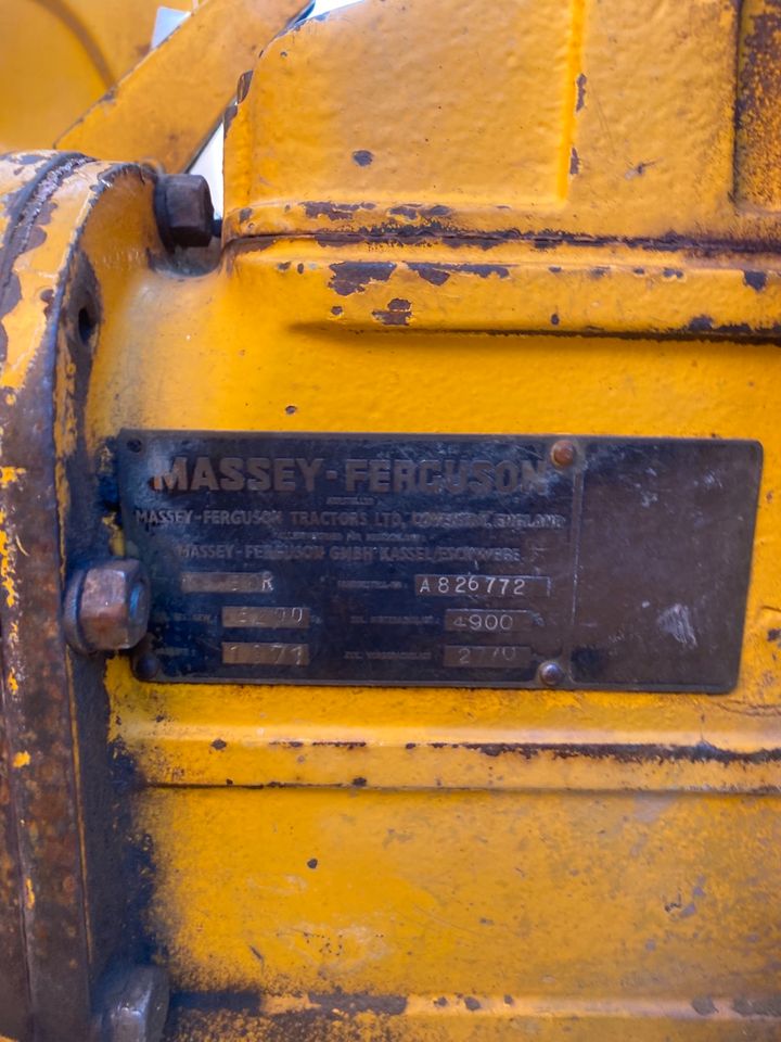 Massey Ferguson Bagger MF50R in Burgwald