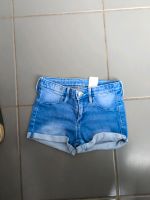 Shorts Gr. 134 H& M Niedersachsen - Emsbüren Vorschau