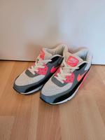Nike Air Max weiß pink grau schwarz in Größe 38 Hessen - Hofheim am Taunus Vorschau