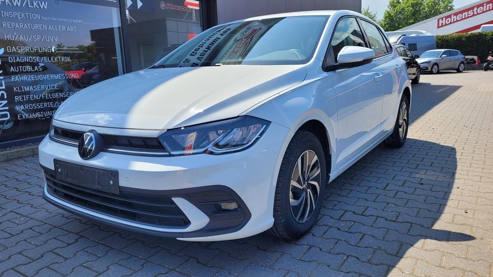 Volkswagen Polo Life*LED*Shzg*PDCv+h*Cam*15Zoll*Klima* in Polch