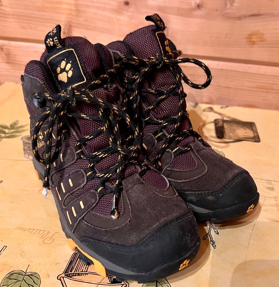 Jack Wolfskin Winterschuhe Gr. 34 in Düsseldorf