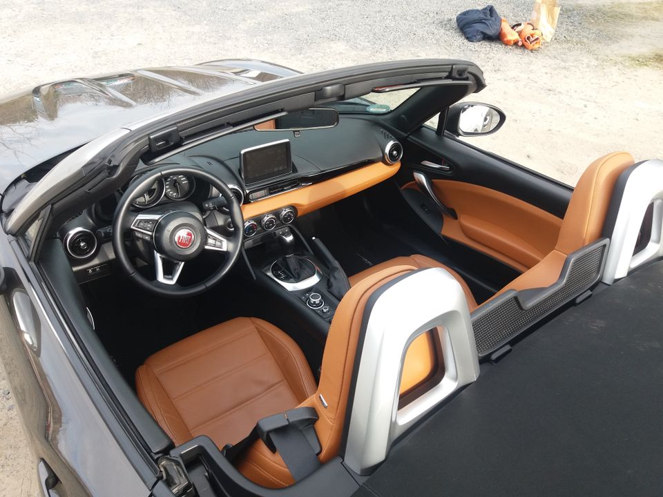 ++ Traumauto :)) ++ Fiat Spider 124 mit Bose Soundsystem ++ in Berlin