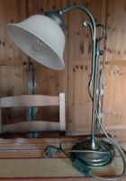 Tischlampe, Messing antik und Lampenschirm aus Glas Nordrhein-Westfalen - Bottrop Vorschau