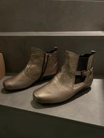 Vitaform Stiefelette Gr. 38 Weite H Gold/ metallic NEU Schwachhausen - Neu Schwachhausen Vorschau