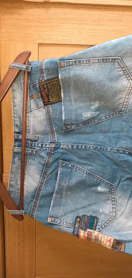 Kurze Jeanshose Herren 15€ incl.Versand!! in Markersbach