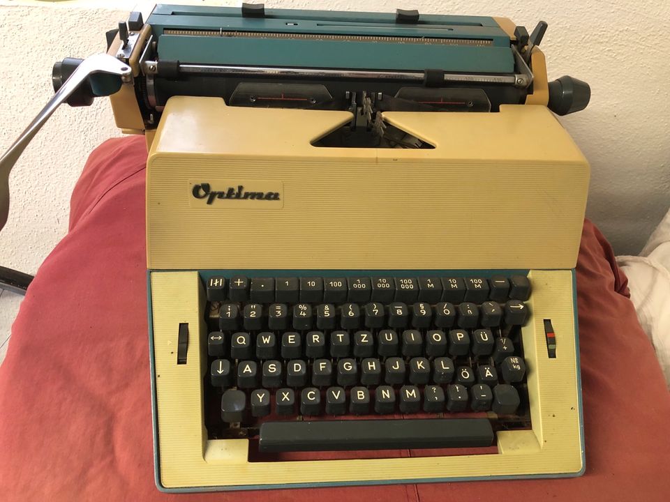 DDR Schreibmaschine in Dingelstädt