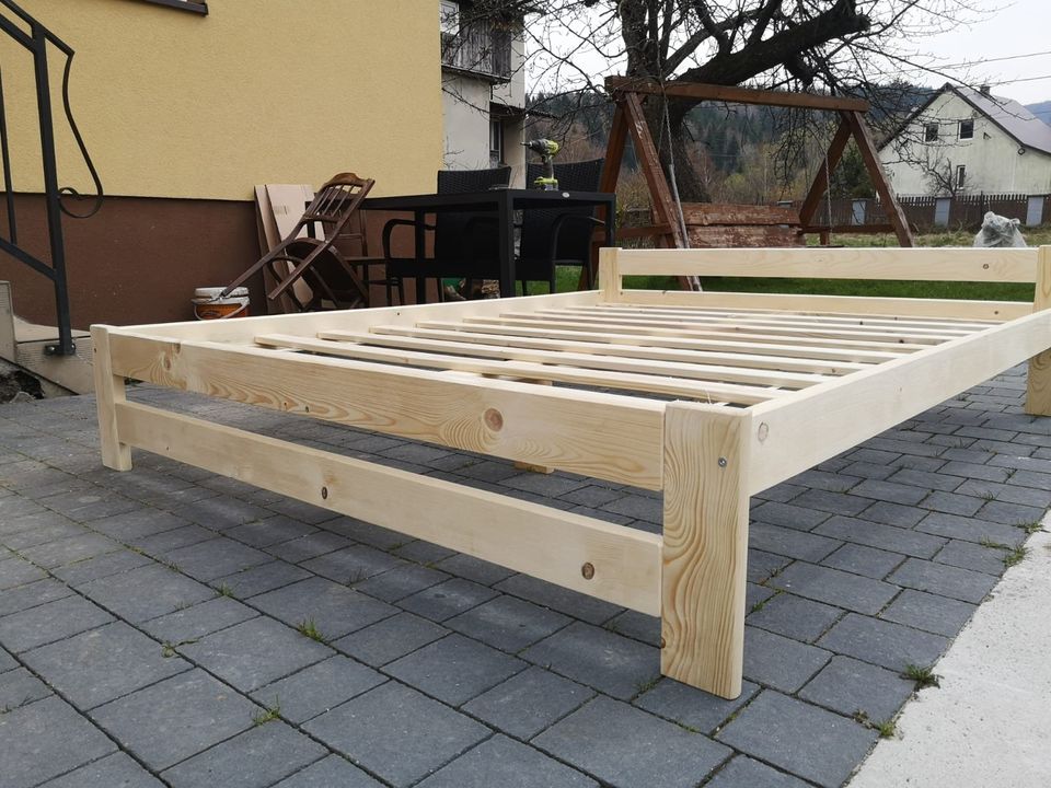 160x200 cm Neu Holz Bett Massivholzbett mit Lattenrost Hersteller in Schweitenkirchen