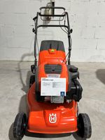 Husqvarna LC 140SP,Benzin-Rasenmäher, handgeführter Mäher Nordrhein-Westfalen - Neukirchen-Vluyn Vorschau