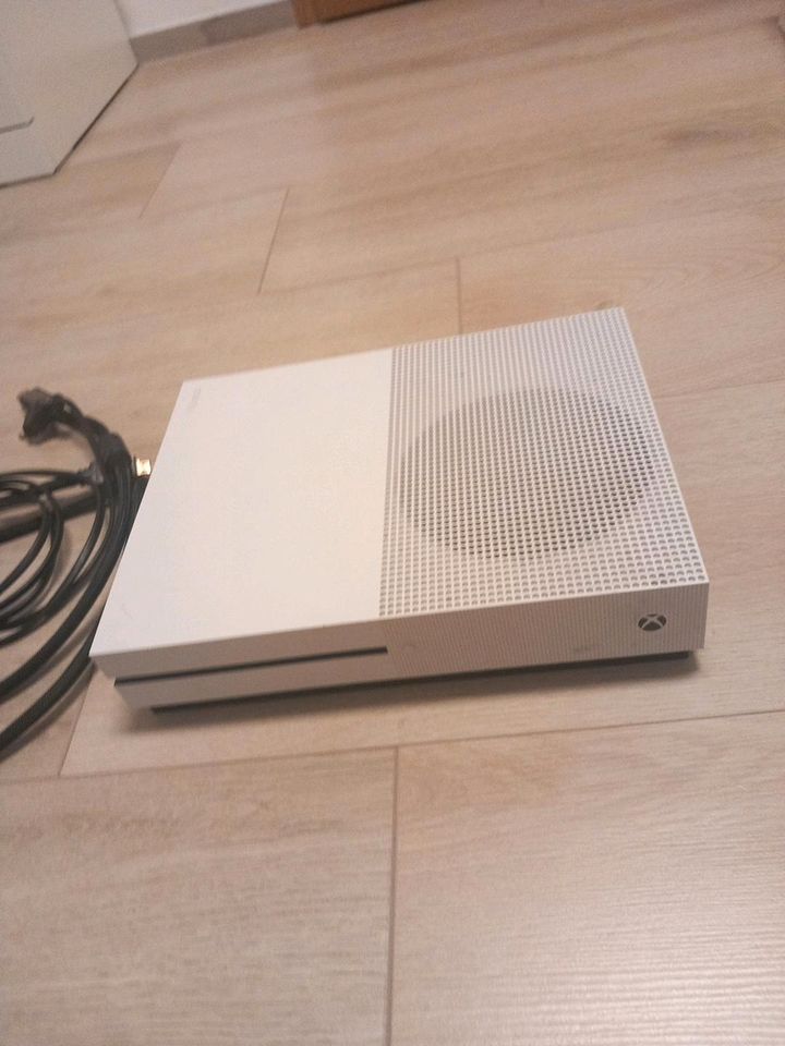 Xbox One S in Höxter