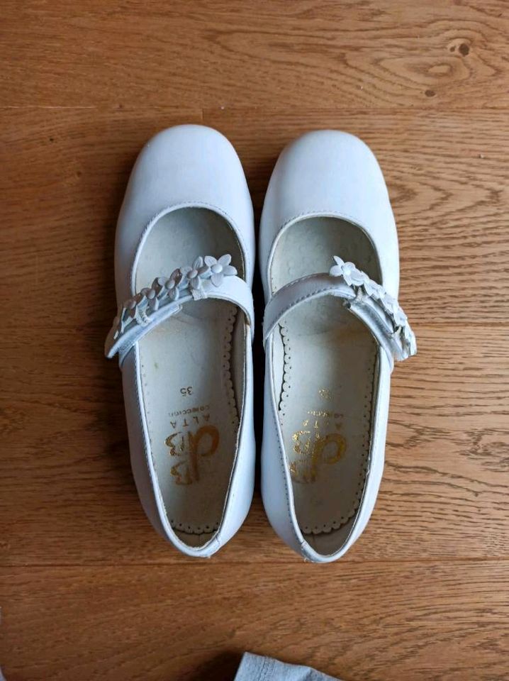 Weiße Schuhe Ballerinas Halbschuhe Gr 35 Leder Kommunion in Achern