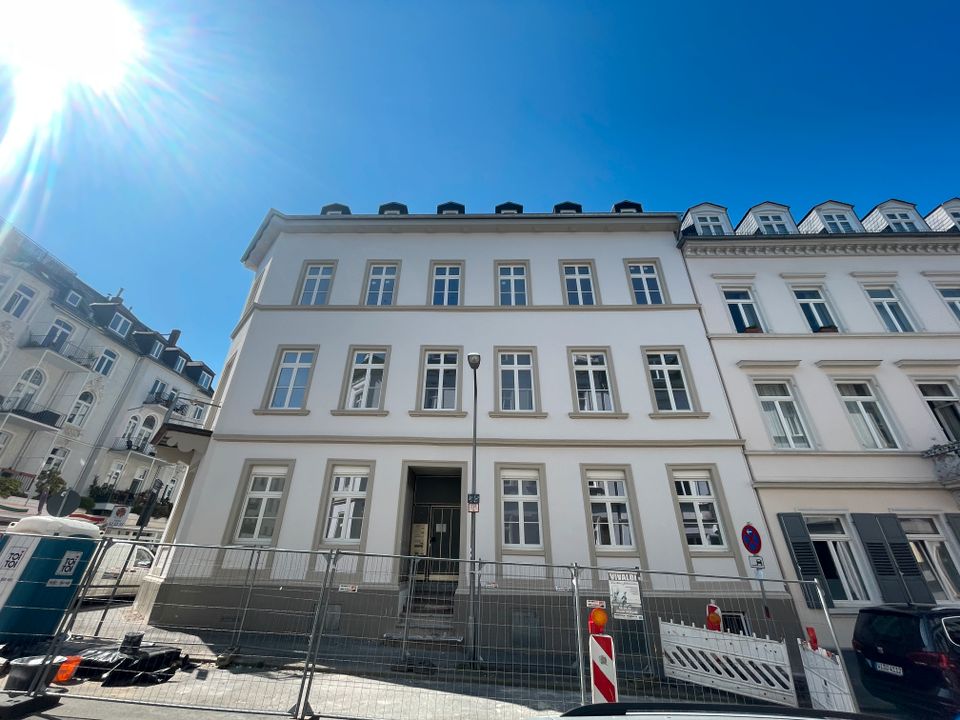 Frisch Sanierte 2 Zimmer-Wohnung in Zentraler Lage von Wiesbaden in Wiesbaden