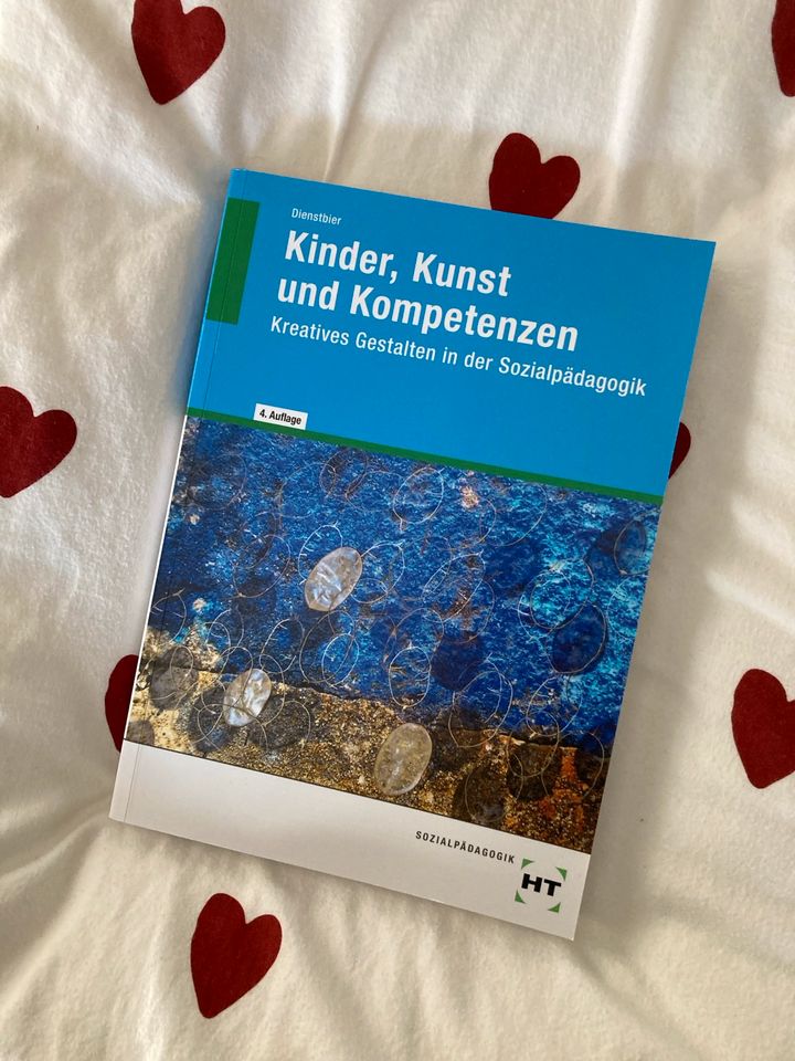 Kinder, Kunst und Kompetenzen Buch in Finsterwalde