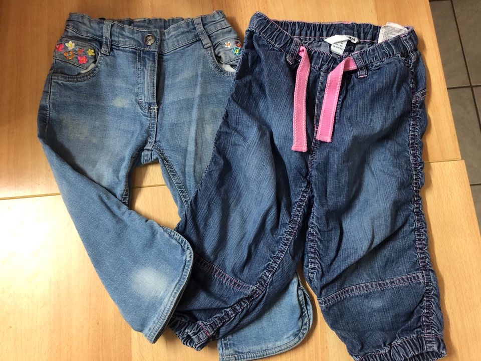 3/4 Jeans Größe 116 in Sassenburg
