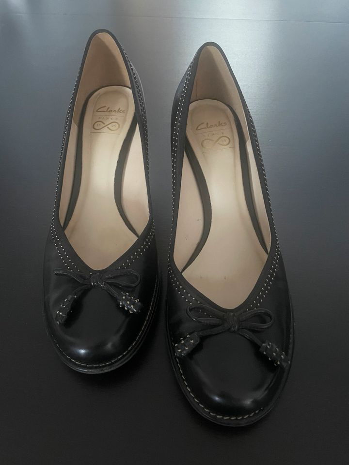 Clarks Ballerina Pumps Gr. 8 (41,5) in Solingen