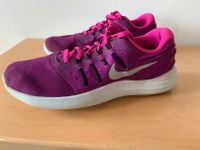 Nike Sport Schuhe Running Laufschuhe Uk 7 Gr 41 Lunarstelos Sneak Essen - Essen-Werden Vorschau