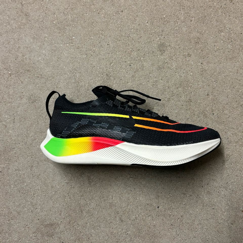 Nike Zoom Fly 4 Running Laufen Schwarz Orange Weiß Rot 42,5 Neu in Köln