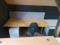 Elektrischer Schreibtisch / Stehtisch Rollcontainer Büromöbel Niedersachsen - Weener Vorschau