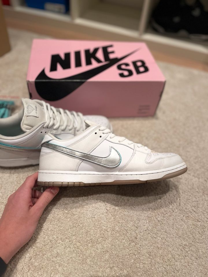 Nike SB Dunk Low Diamond Supply Co. White Diamond Gr. 47,5 US 13 in Wilnsdorf