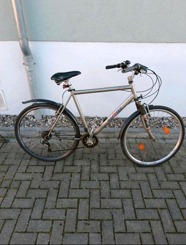 Verkaufe Fahrrad Roadtec 28 Zoll 54RH fahrbereit in Heidenau
