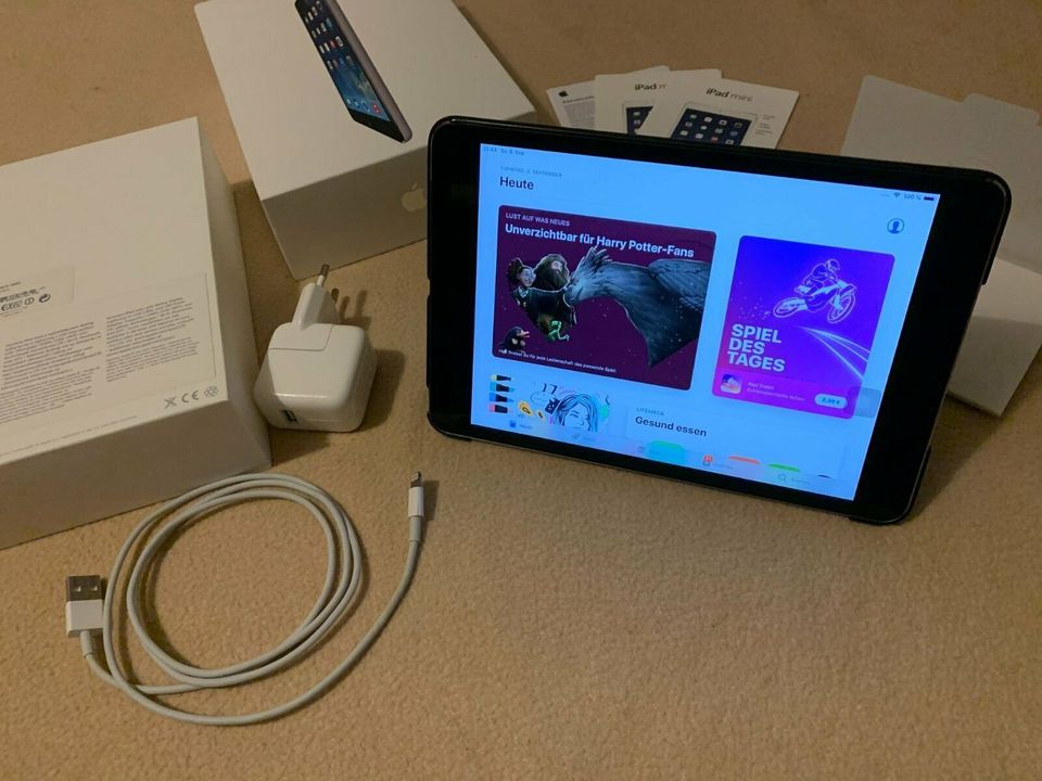 iPad mini 2, 64 GB Cellular 4G LTE mit Hülle in Frankfurt am Main