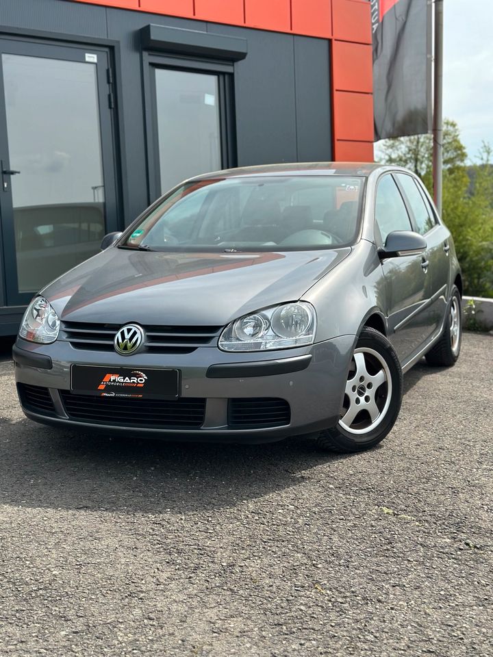 VOLKSWAGEN GOLF V 1.4 TRENDLINE/ALLWETTER/TÜV NEU!!! in Reichenbach an der Fils