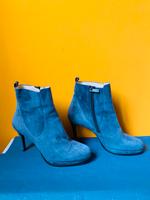 Hōgl 38,5 Stiefel Stiefeletten Velour Leder stiletto Absatz neu Friedrichshain-Kreuzberg - Kreuzberg Vorschau