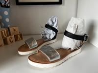 SPm wunderschöne leichte Leder Sandalen *37* Gold/schwarz TOP Bayern - Straubing Vorschau