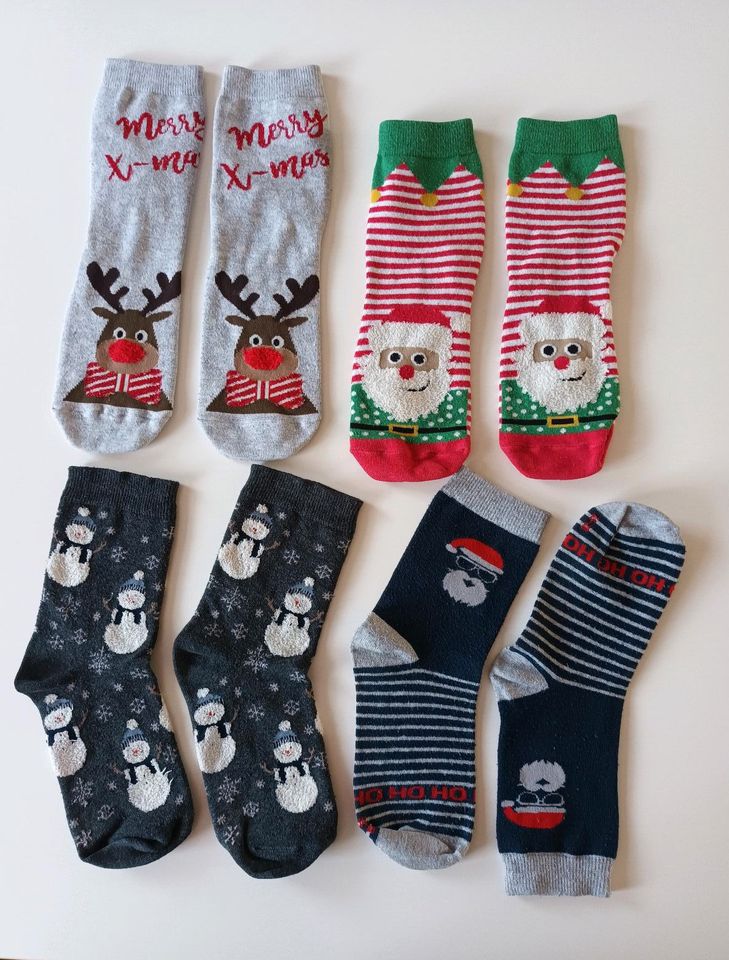 4 Paar Socken Weihnachten Damen Kinder in Oebisfelde-Weferlingen