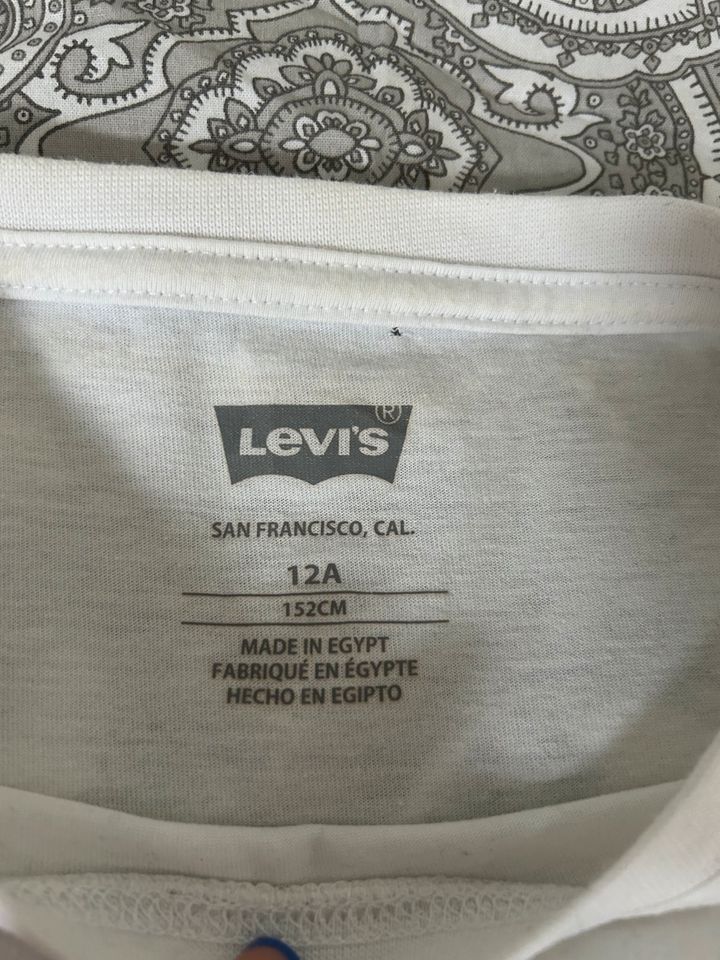 Levi’s Langarm Pullover weiß XXS / 32 in Wuppertal