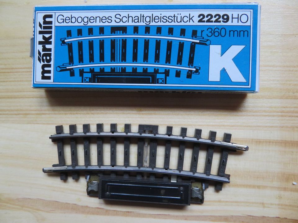 Märklin 2229 gebogenes Schaltgleis, R = 360 mm, gebraucht in Maxdorf