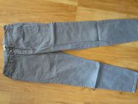 Tolle Jungen Twill Hose in Gr. 146 von H&M Slim Fit Hessen - Limburg Vorschau