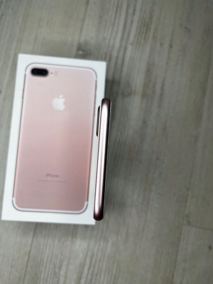 Apple iPhone 7 Plus Rose Gold 32 GB in Originalkarton in Hamburg