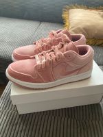 Nike Air Jordan 1 Low Pink Velvet Rust Pink White 40,5 9 Nordrhein-Westfalen - Mülheim (Ruhr) Vorschau