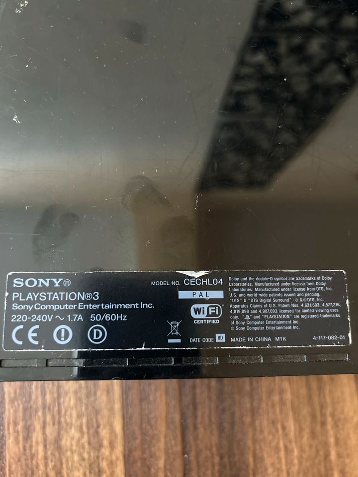 Sony PlayStation 3 mit zwei Spielen, ohne Controller in Bad Waldsee