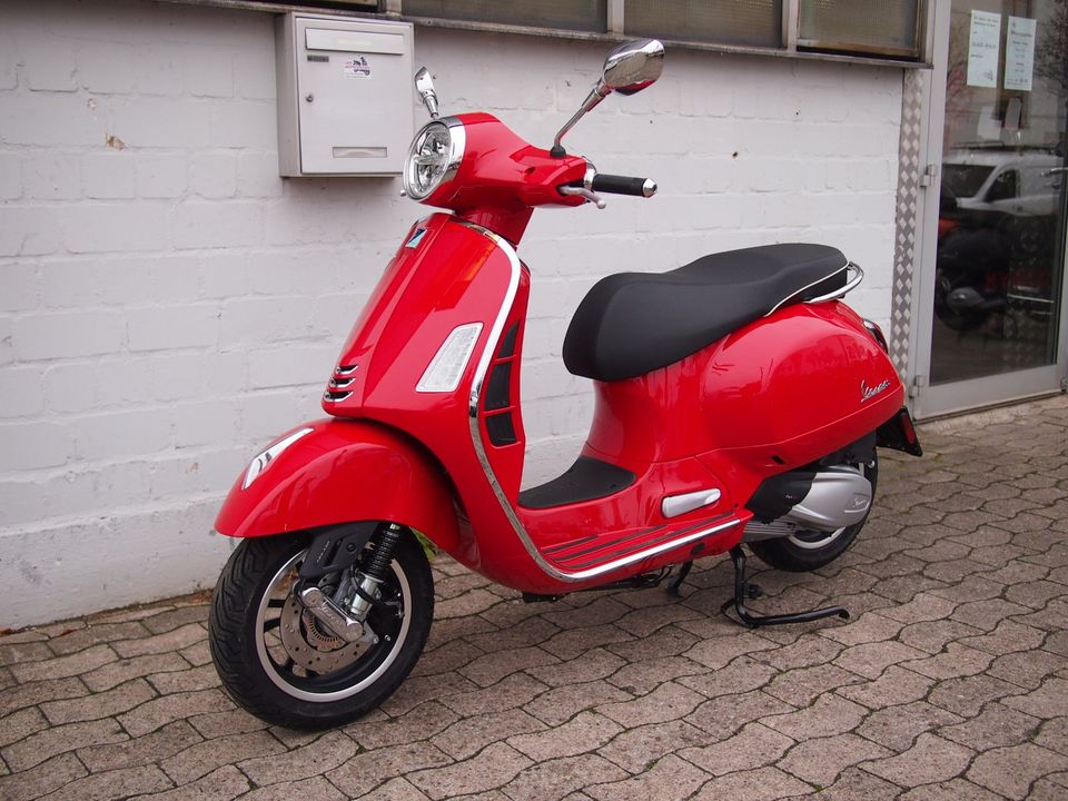 Vespa GTS 125 Super - neues Modell für 2023 in Hannover