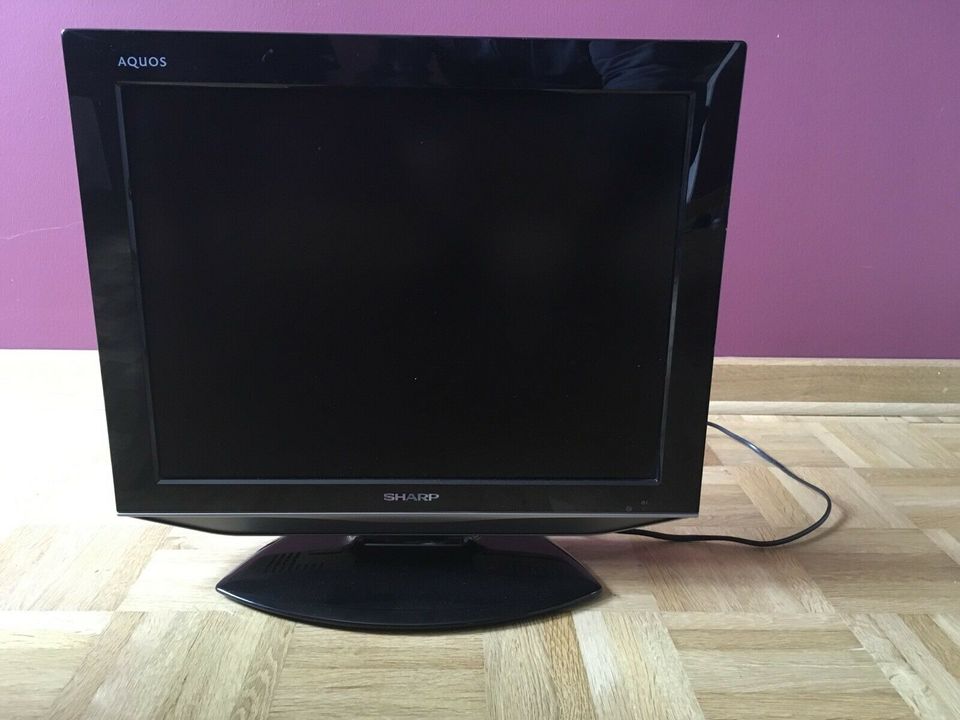 LCD Fernseher Sharp Aquos LC-20S5E in Herten