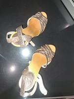 Neue High Heels Plateau Sandals von Fornarina GR.39 14/3cm Absatz Frankfurt am Main - Bergen-Enkheim Vorschau