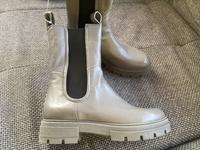 Stiefeletten v.Mjus Gr.39 Grau Leder Neu ungetragen Niedersachsen - Osnabrück Vorschau
